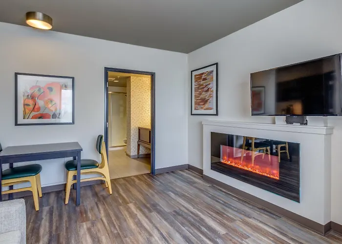 Holiday Inn & Suites Bellingham By Ihg