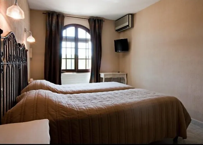 Logis Hôtel Le Manoir&Lounge