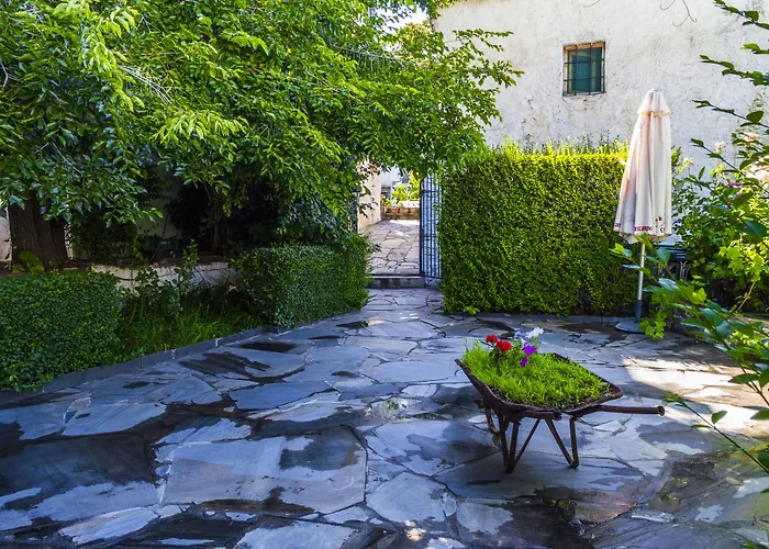 Hostal Rural Poqueira