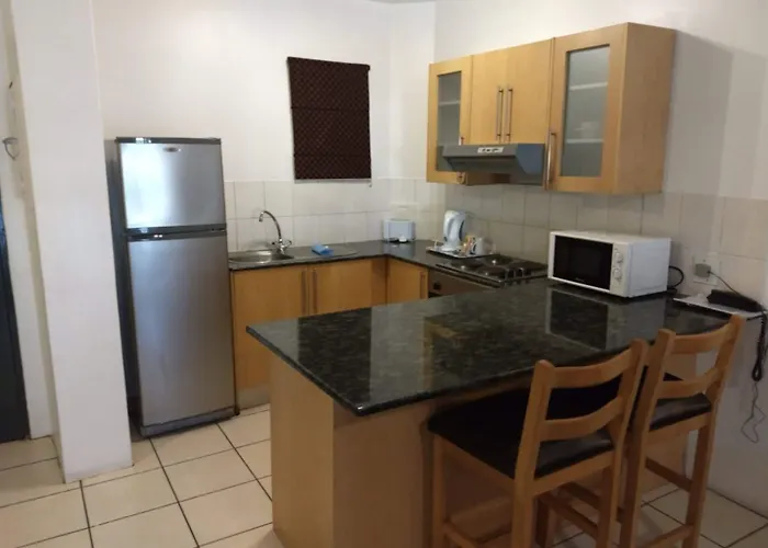 Airport Inn And Suites