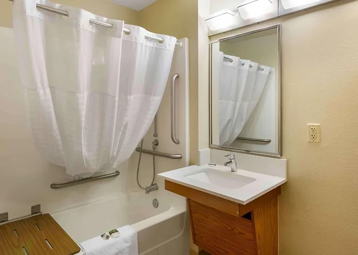 Extended Stay America Select Suites - Kansas City - Stadium