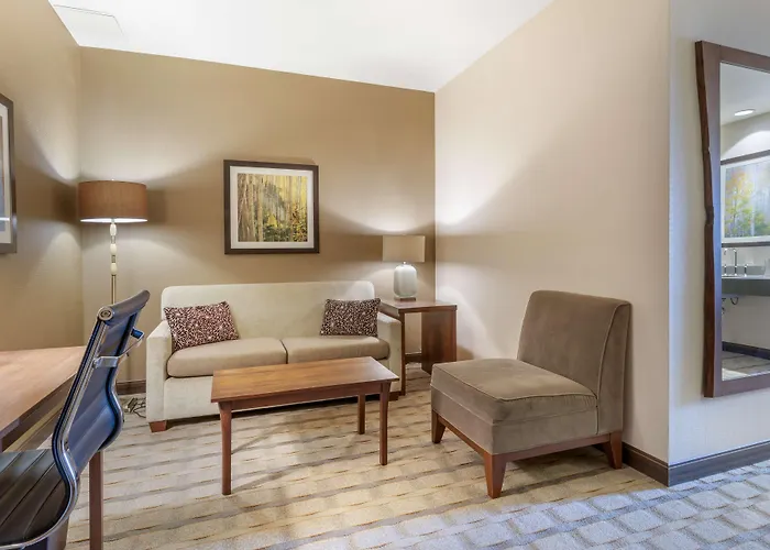 Best Western Premier Boulder Falls Inn