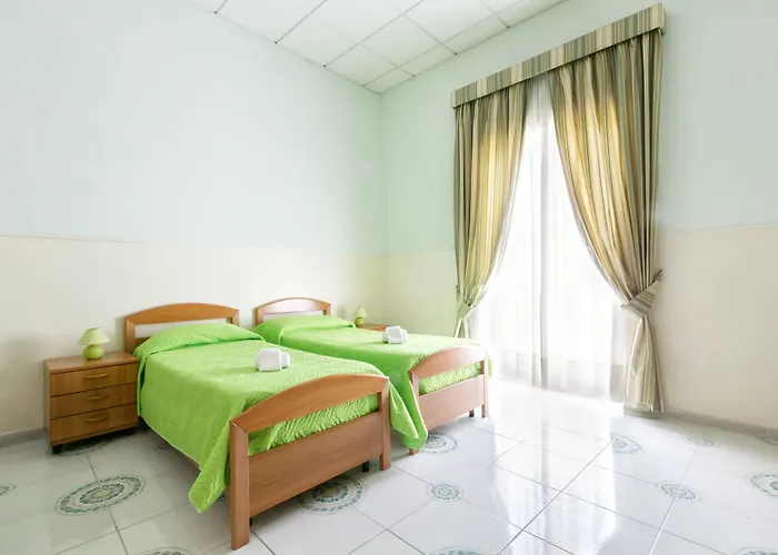 Sisters Hotel