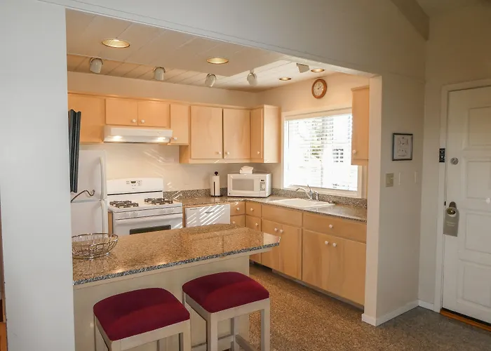 Briarwood Inn