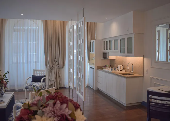 Parc Royal Suites Hotel