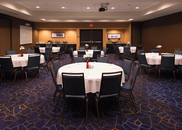 Courtyard By Marriott Hot Springs