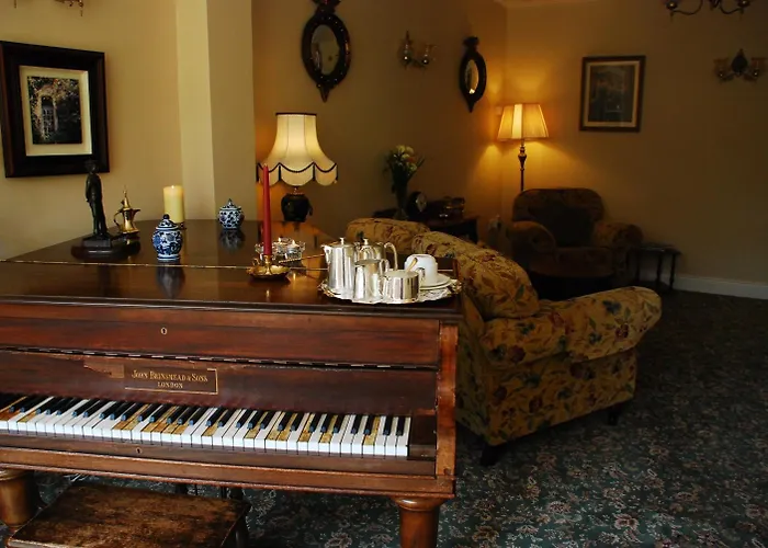 Casey'S Hotel