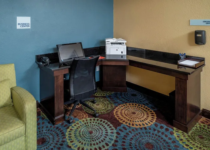Holiday Inn Express & Suites Lebanon By Ihg