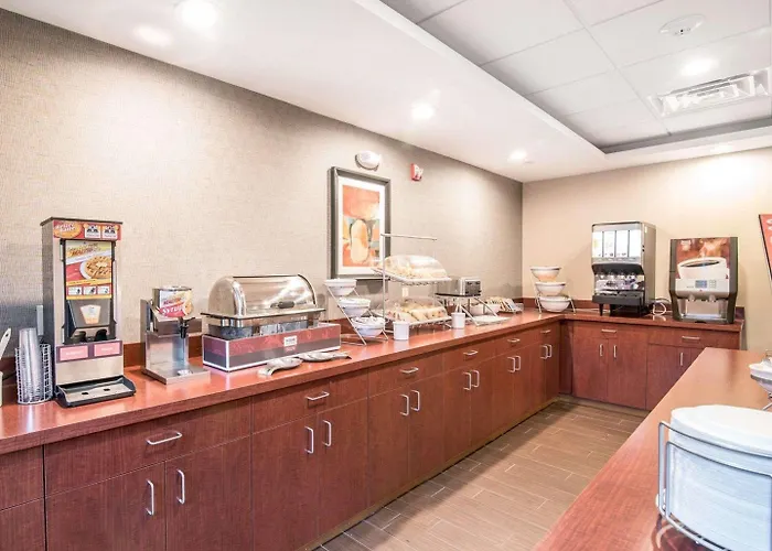 Comfort Inn & Suites Brattleboro I-91