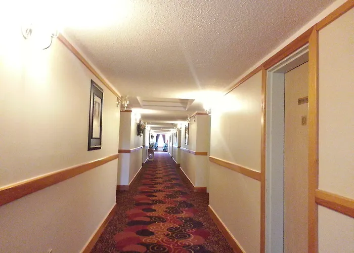 Granite Town Hotel