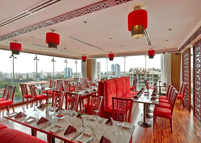 Six Seasons Hotel