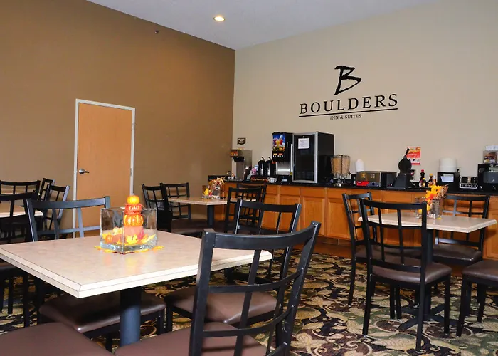 Cobblestone Inn & Suites - Lake View