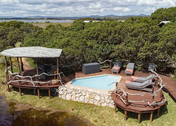 Mosaic Lagoon Lodge