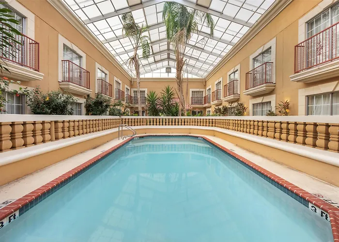 Best Western Plus Atrium Inn
