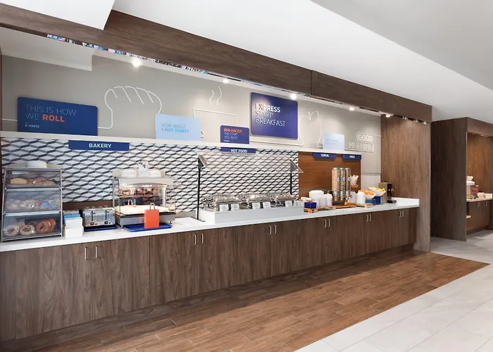 Holiday Inn Express Hotel & Suites Huntsville West - Research Park By Ihg