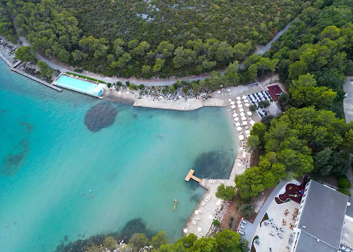 Crvena Luka Resort