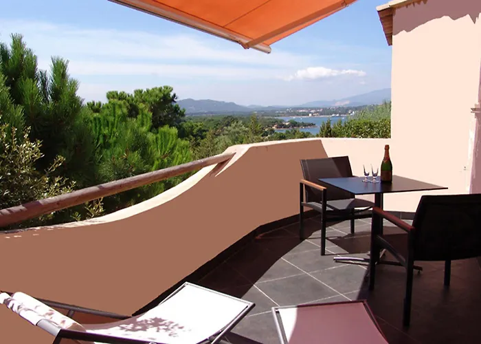 Private Hotel - Adults Only