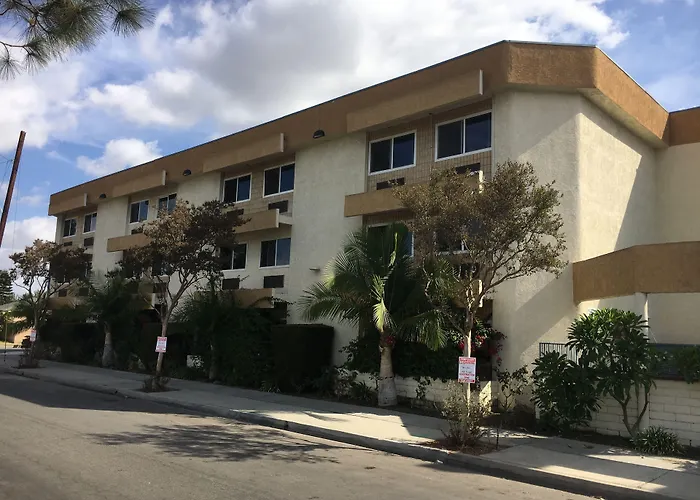 Bellflower Travel Inn