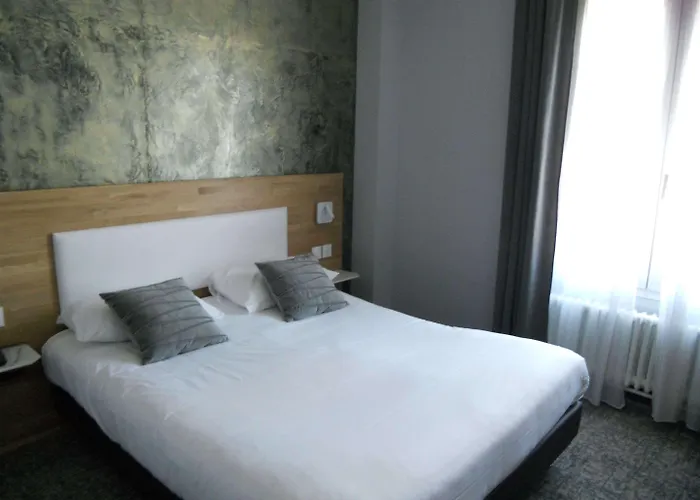 Brit Hotel Privilege Le Royal - Centre Gare