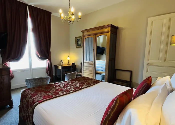 Logis Hotel Restaurant Le Printania