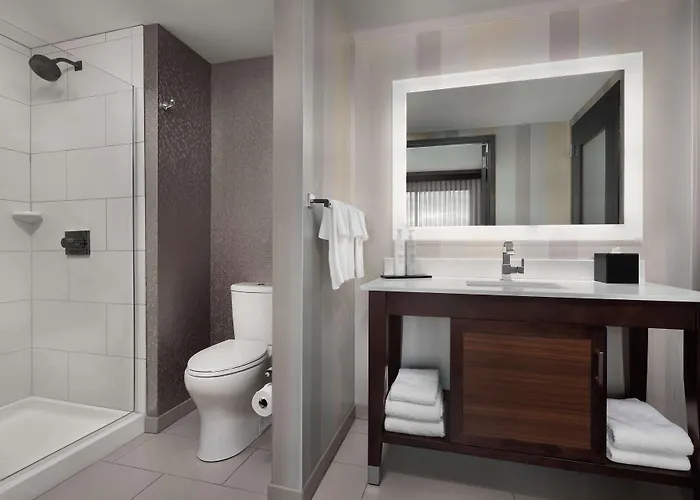 Embassy Suites By Hilton Knoxville West