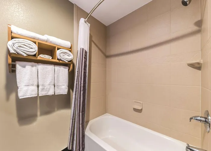 La Quinta By Wyndham Tulsa - Catoosa