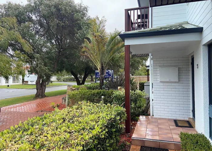 Dolphin Lodge Albany - Self Contained Apartments At Middleton Beach