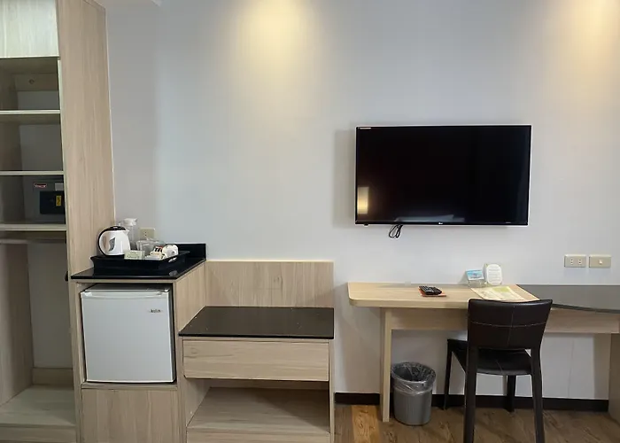 Circle Inn Hotel And Suites Bacolod