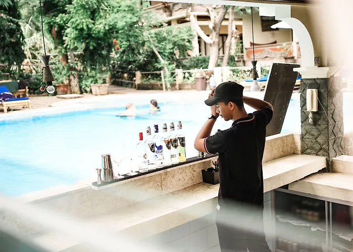 Amed Cafe & Hotel Kebun Wayan