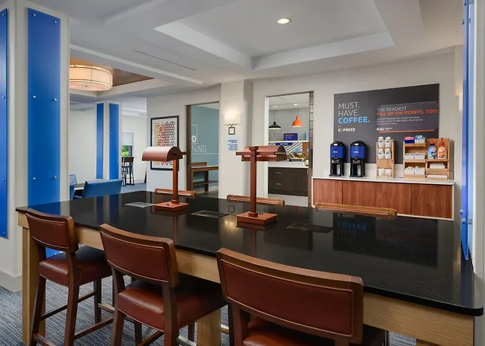 Holiday Inn Express - Tullahoma By Ihg