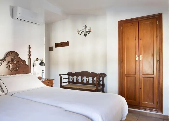 Tugasa Hotel Y Apartamentos Rurales La Posada