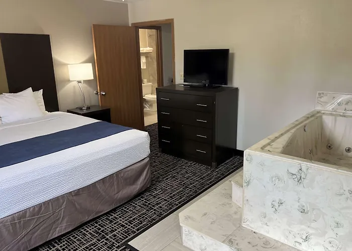 Days Inn By Wyndham Grove