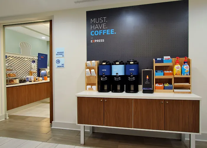 Holiday Inn Express Hotel & Suites Salina By Ihg