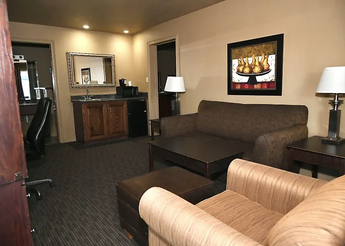 Fortune Inn & Suites