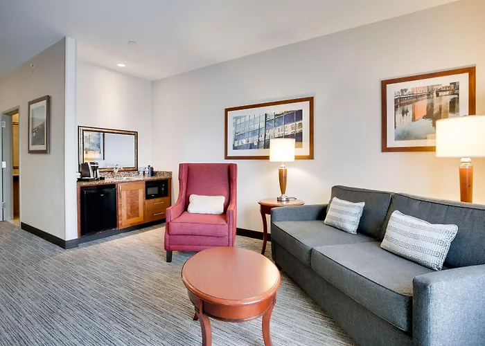 Hilton Garden Inn Milwaukee Airport