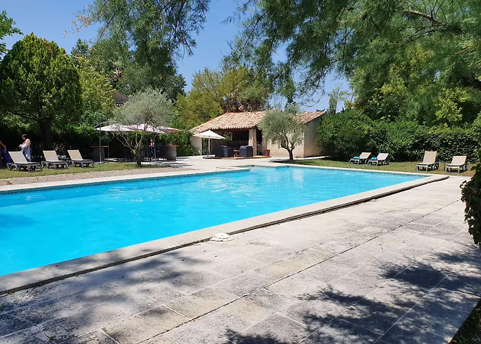 Logis Hotel le Mas De Cure Bourse LʼIsle-sur-la-Sorgue