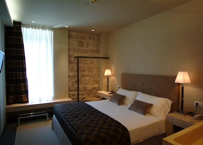 El Homs Palace Hotel