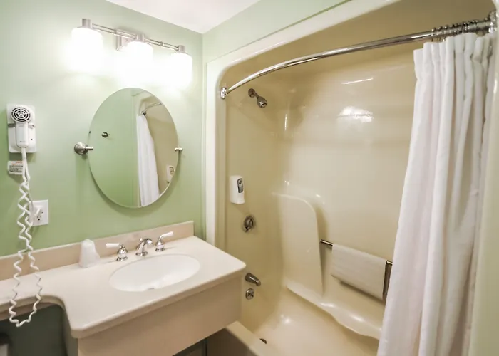 Holly Tree Resort