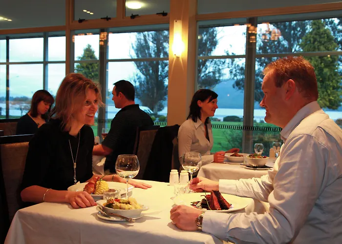 Distinction Te Anau Hotel&Villas