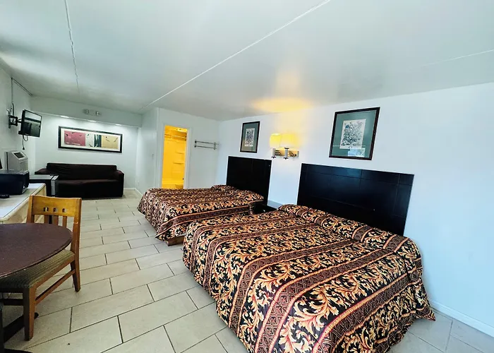 Skyview Manor Motel