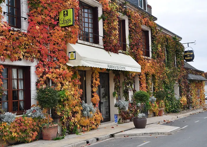 Logis Hotel Auberge Du Centre Chateaux De La Loire