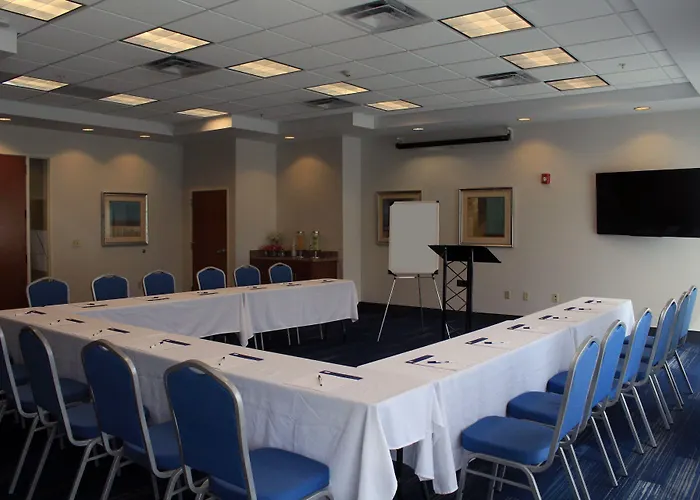 Holiday Inn Express Leland - Wilmington Area By Ihg