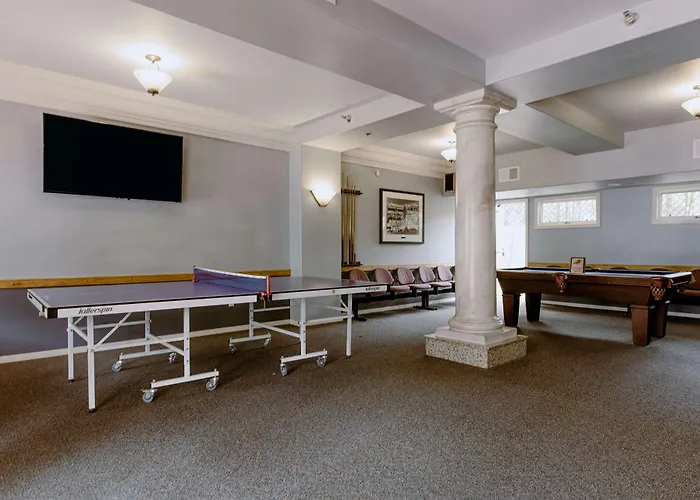 Tamarack Beach Hotel