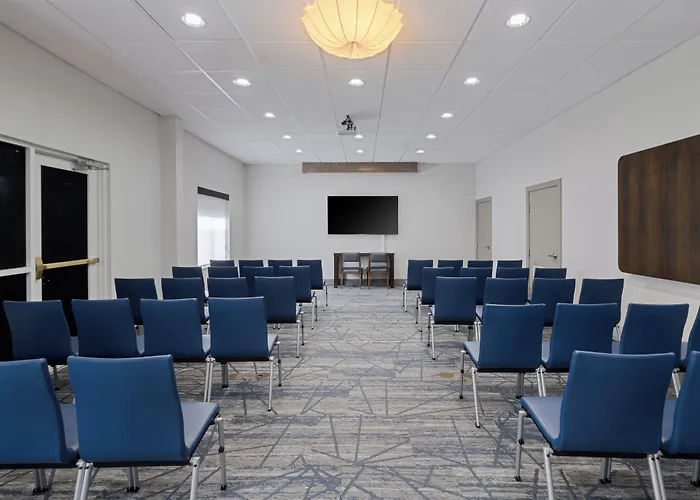 Holiday Inn Express & Suites Lakeland North I-4 By Ihg