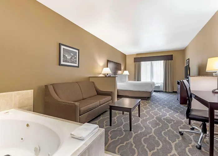 Best Western Plus Burleson Inn & Suites