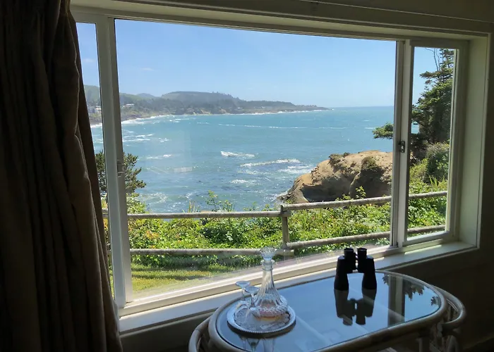 Inn At Arch Rock