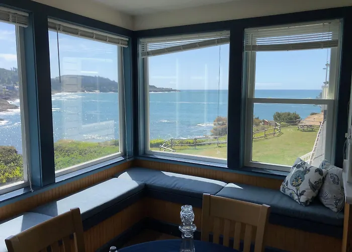 Inn At Arch Rock