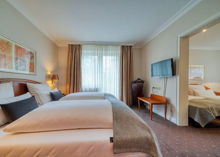 Parkhotel Am Glienberg By Fairway Hotels, Hotel Mit Pool Und Sauna