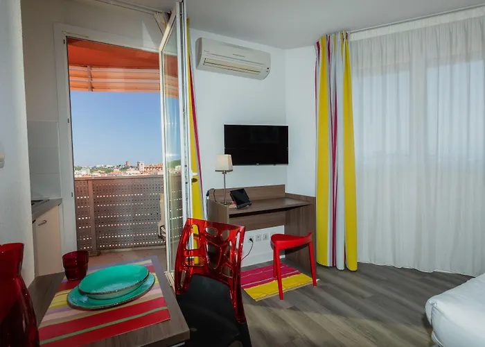 Appart-Hotel Mer & Golf City Perpignan Centre