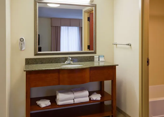 Hampton Inn & Suites Lino Lakes